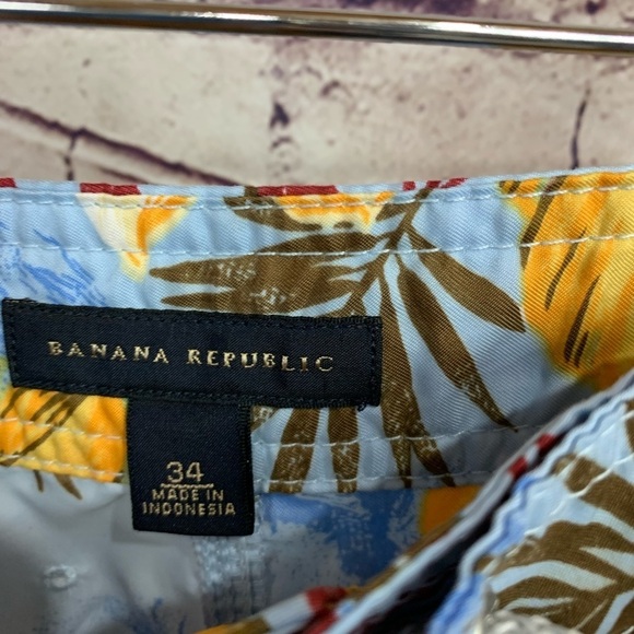 Banana Republic Blue Floral Tropical Board Swim Shorts - Picture 12 of 14